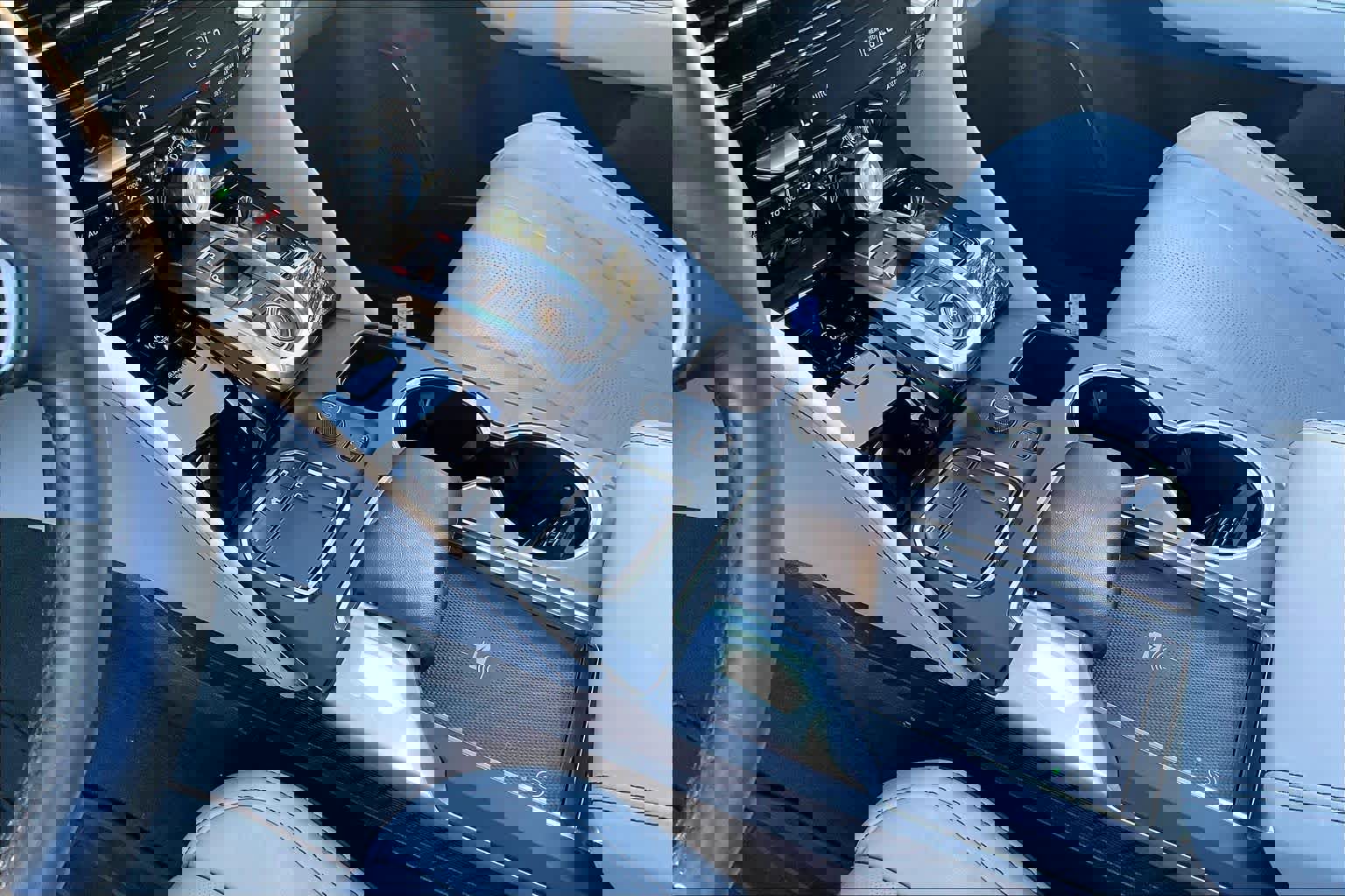 Used 2023 Acura MDX SH-AWD w/ Advance Package image 19