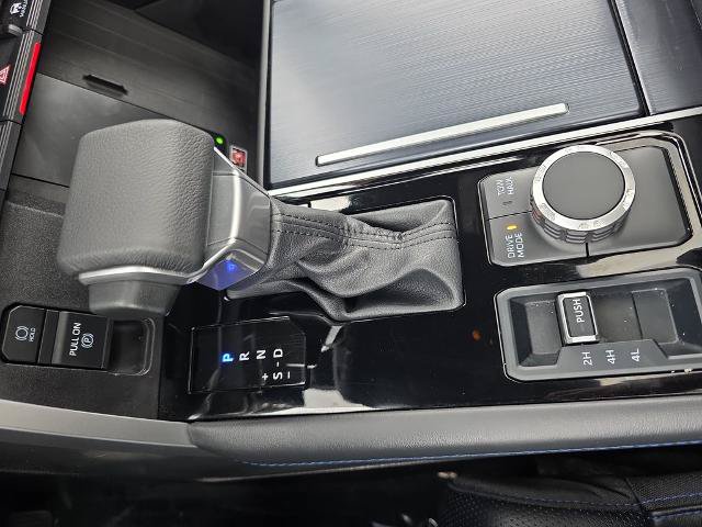 Used 2025 Toyota Tundra Platinum AWD/4WD image 32