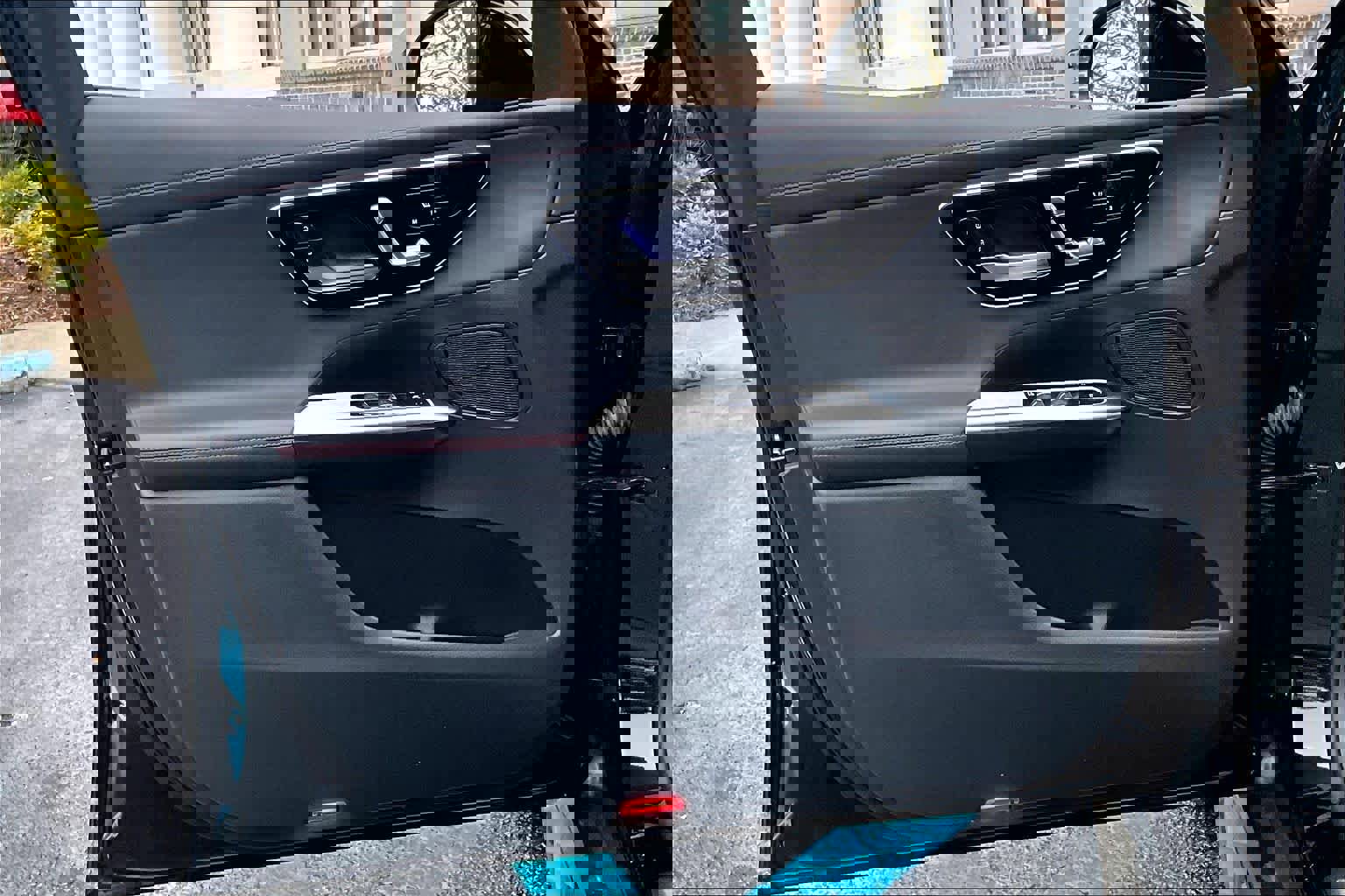 Used 2024 Mercedes-Benz GLC 43 AMG 4MATIC image 21