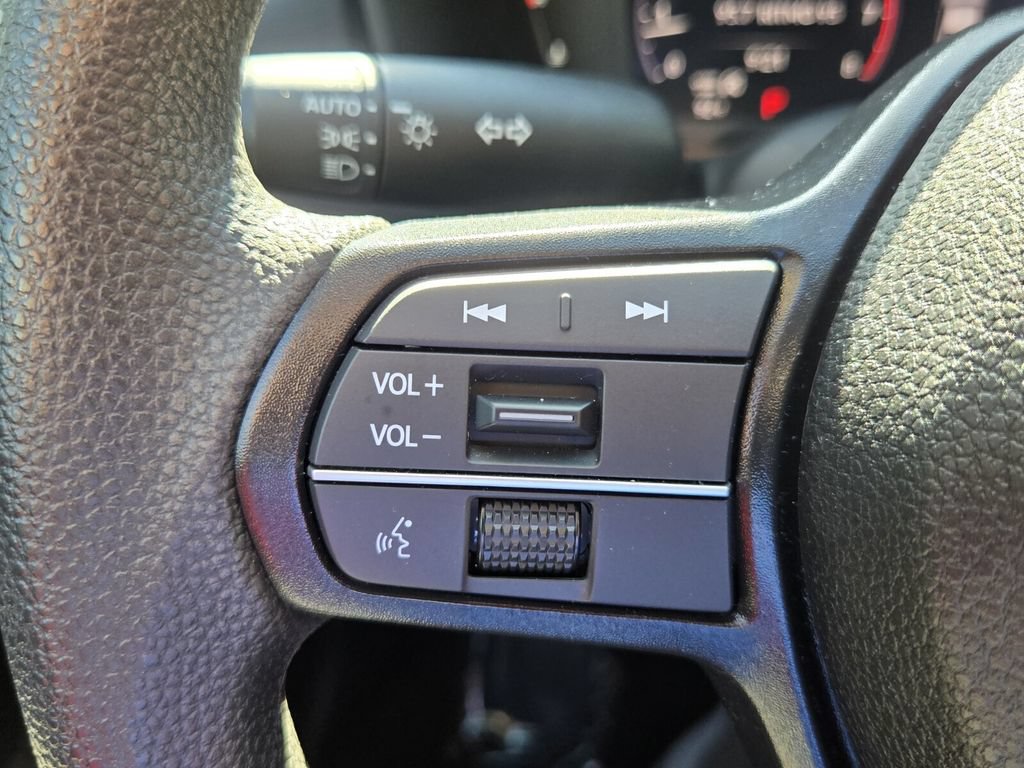 Certified 2025 Honda Accord LX image 25