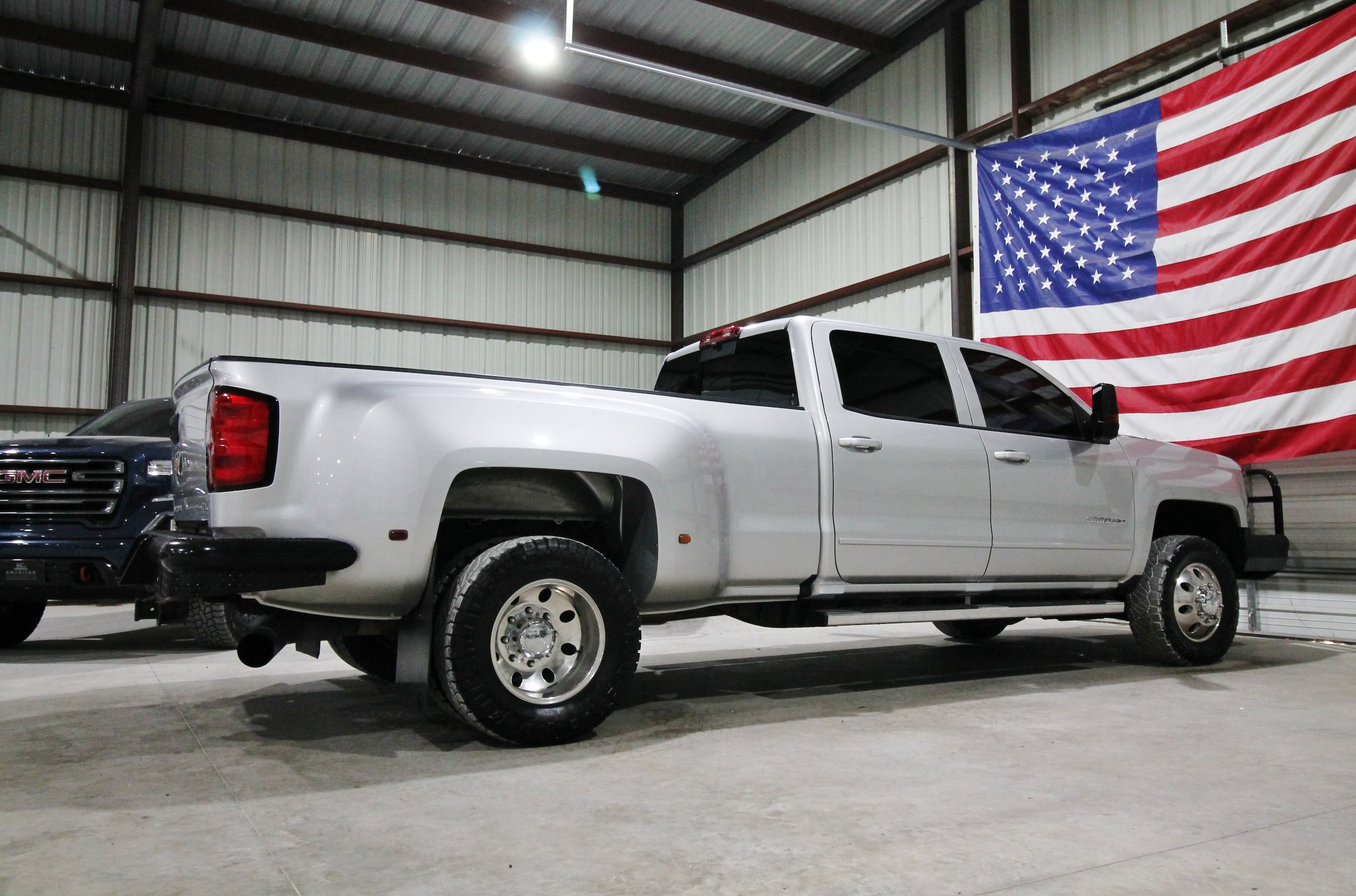 Used 2018 Chevrolet Silverado 3500 LT AWD/4WD image 11