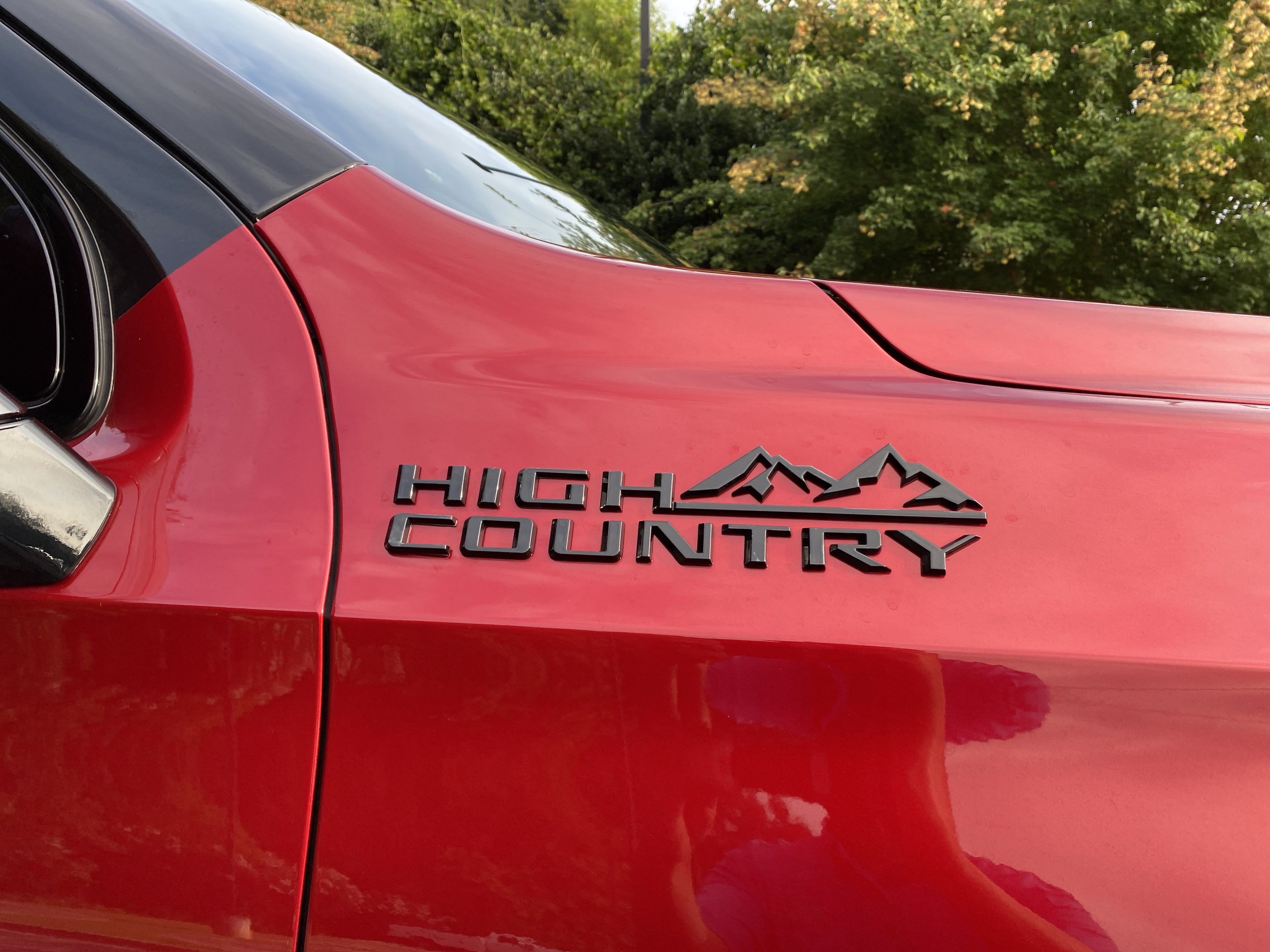 Used 2025 Chevrolet Tahoe High Country AWD/4WD image 44