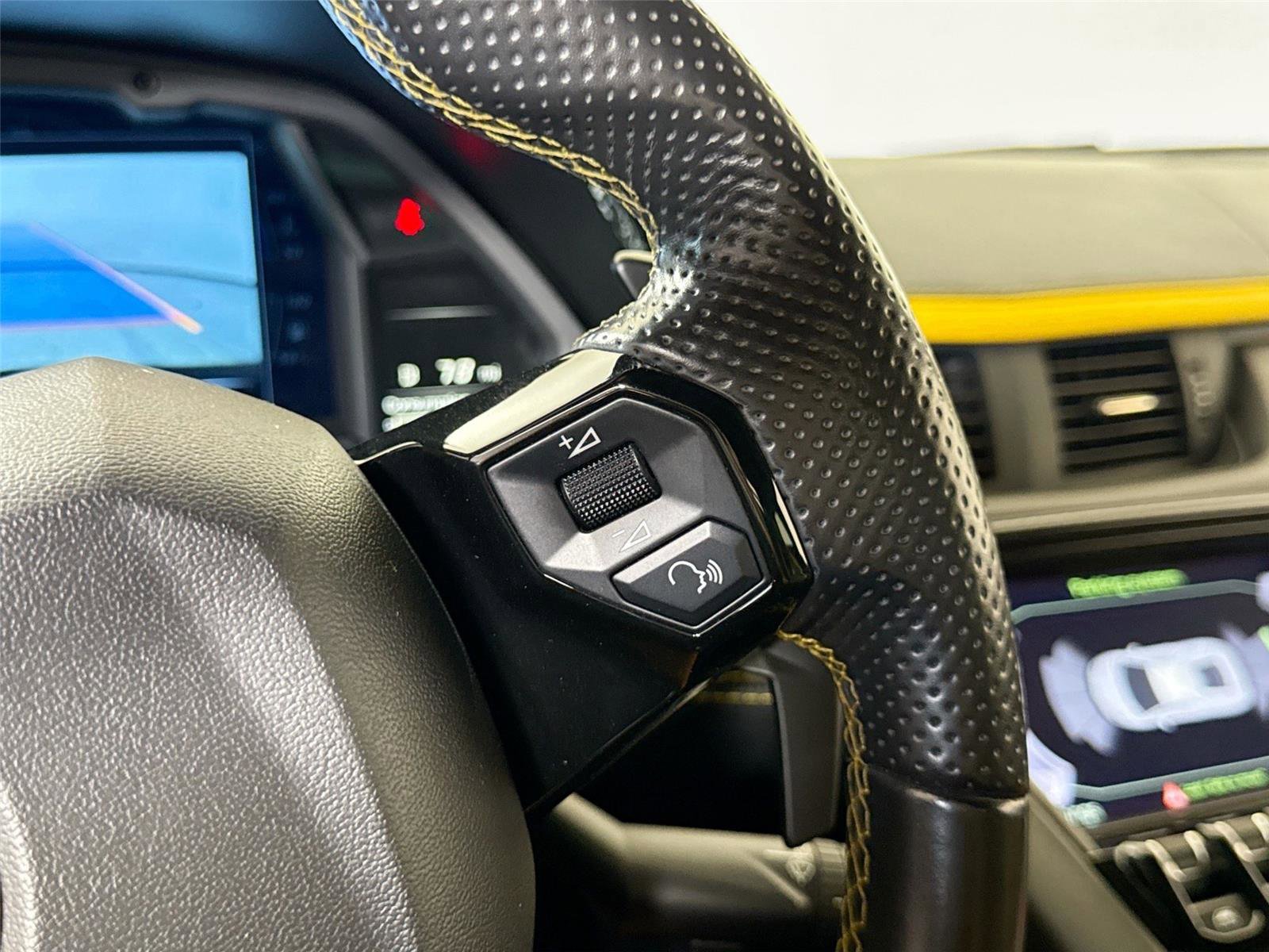 Used 2018 Lamborghini Aventador S AWD/4WD image 23