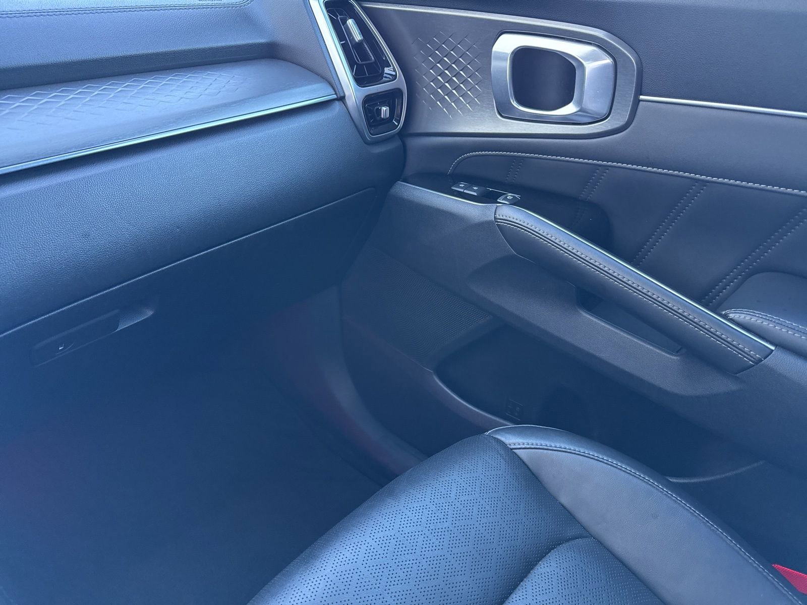 Used 2022 Kia Sorento SX image 29