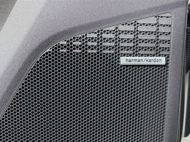 New 2026 Subaru Solterra image 18