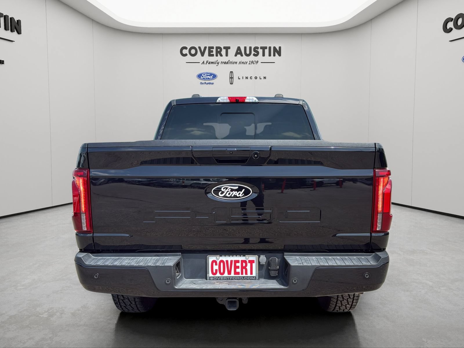 Certified 2024 Ford F150 Platinum w/ FX4 Off-Road Package AWD/4WD image 5