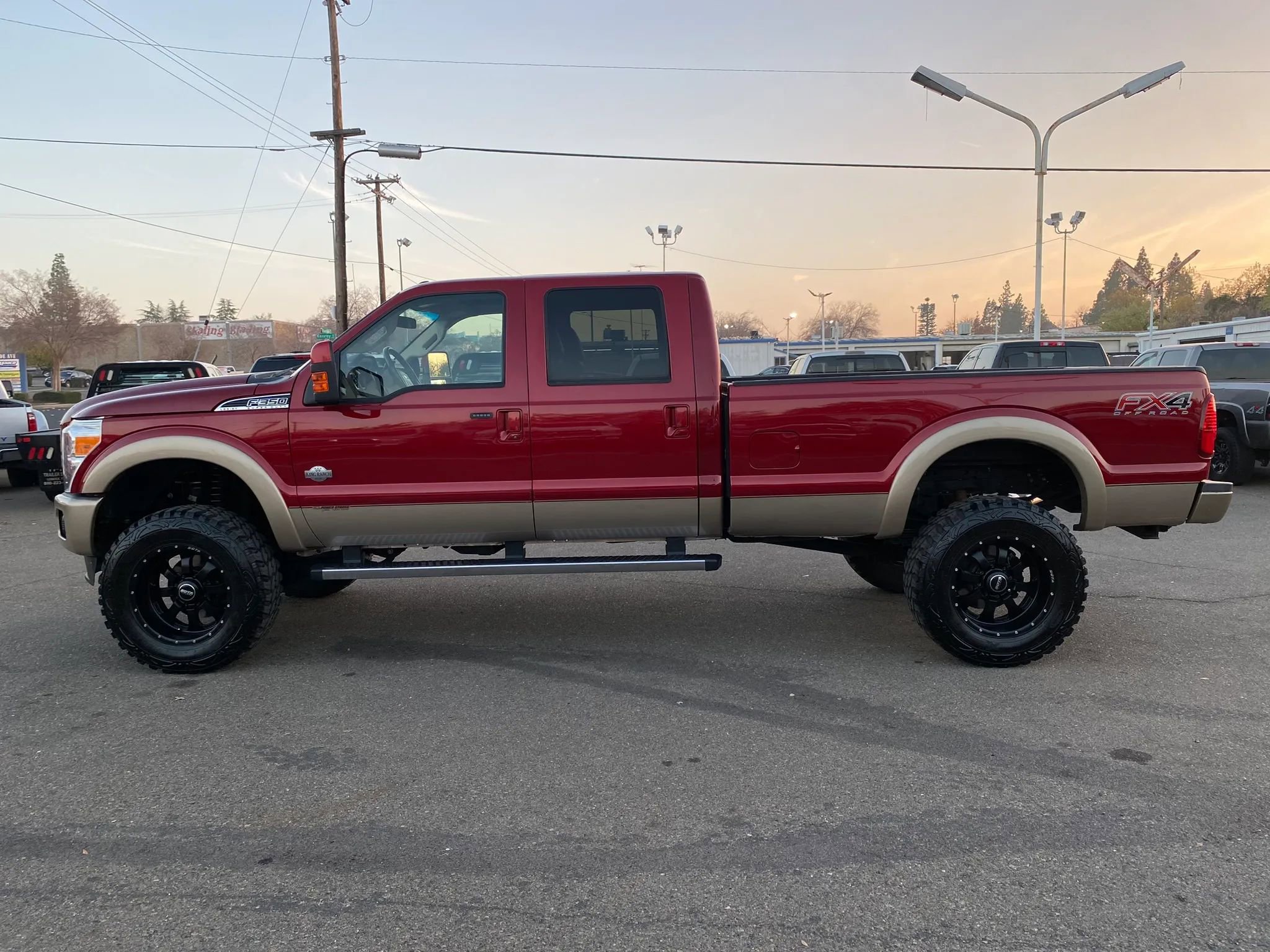 Used 2014 Ford F350 King Ranch w/ King Ranch w/Chrome Package image 7