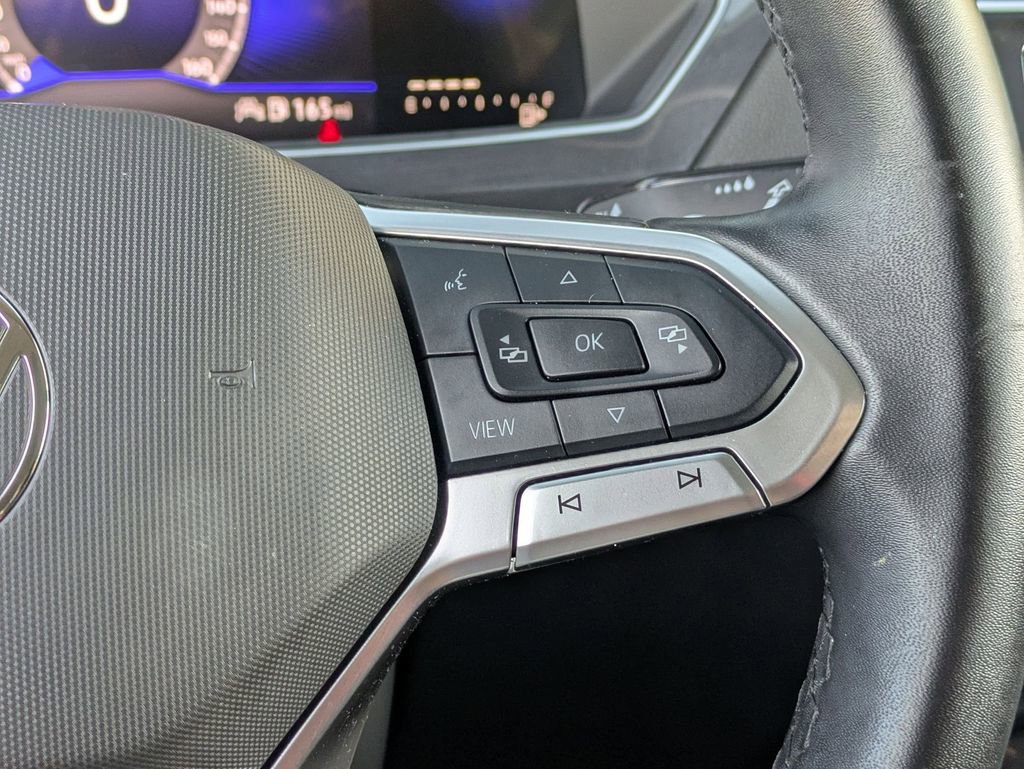 Used 2024 Volkswagen Tiguan Wolfsburg Edition image 21