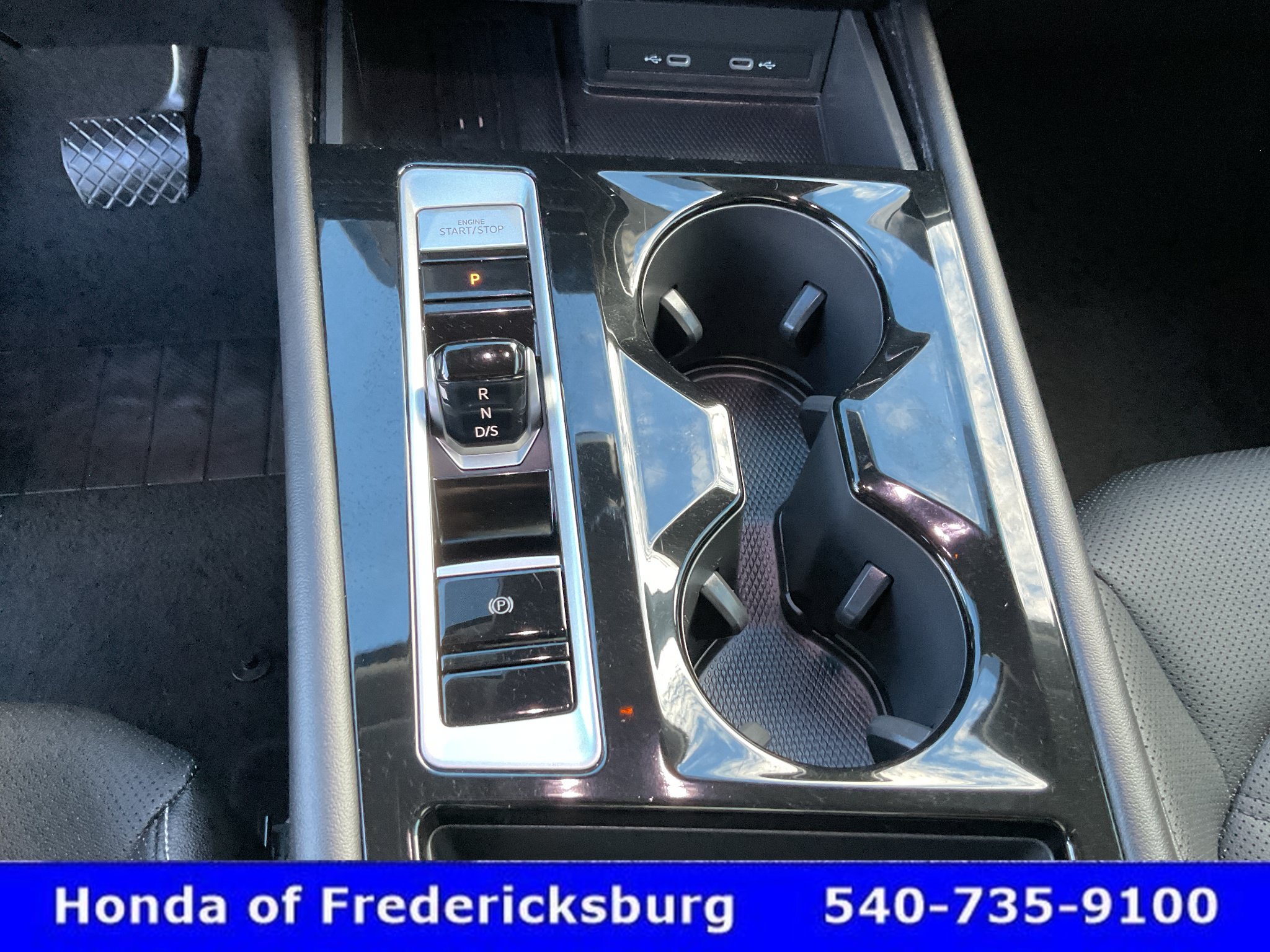 Used 2025 Volkswagen Atlas SE AWD/4WD image 37