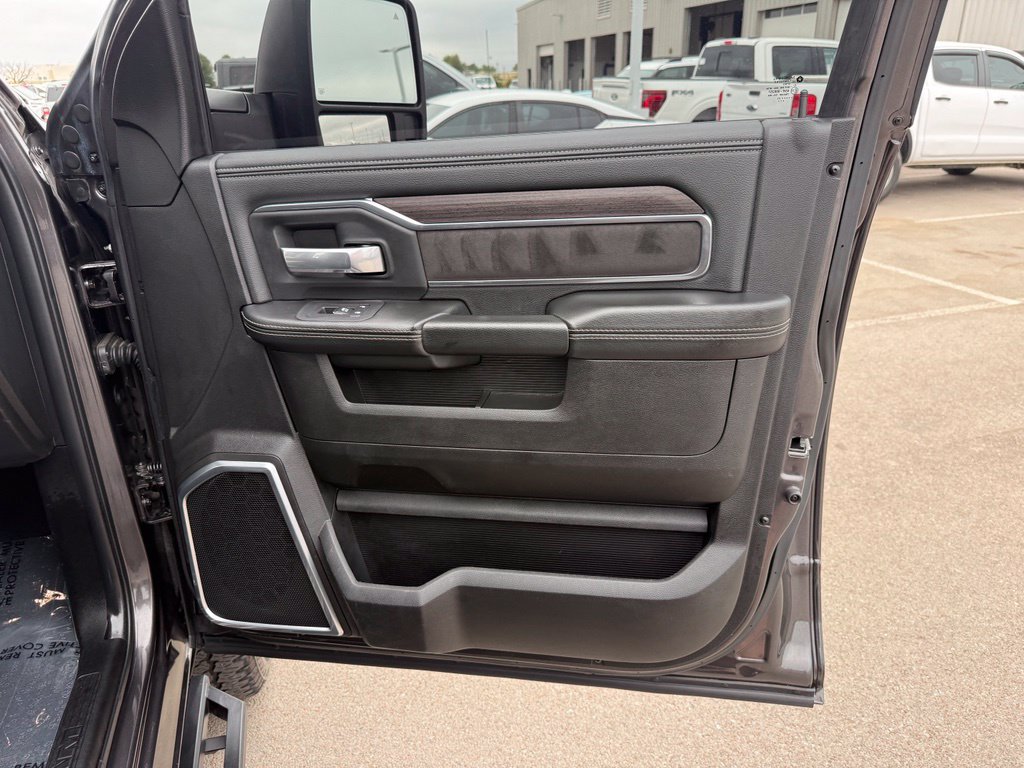 Used 2025 RAM 2500 Laramie w/ Night Edition AWD/4WD image 22