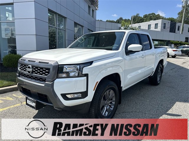 New 2025 Nissan Frontier SV w/ SV Convenience Package