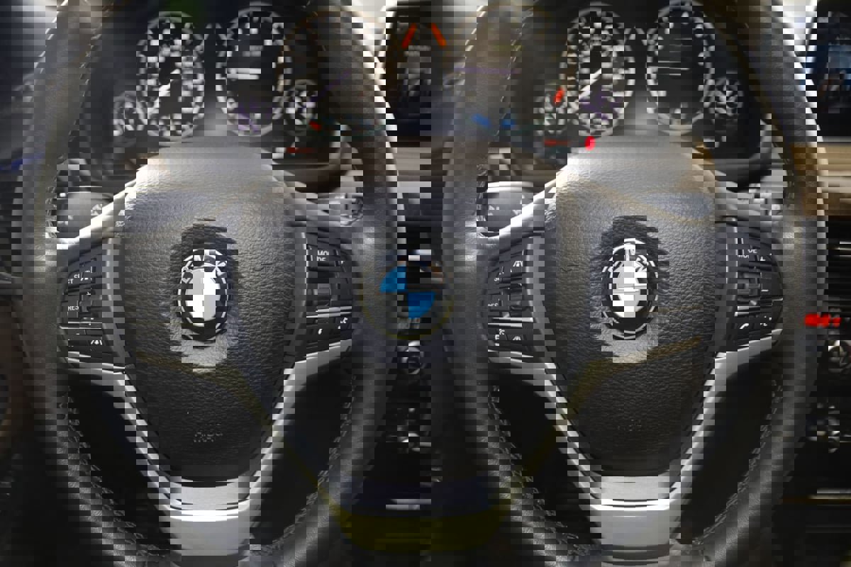 Used 2017 BMW X5 xDrive40e image 40