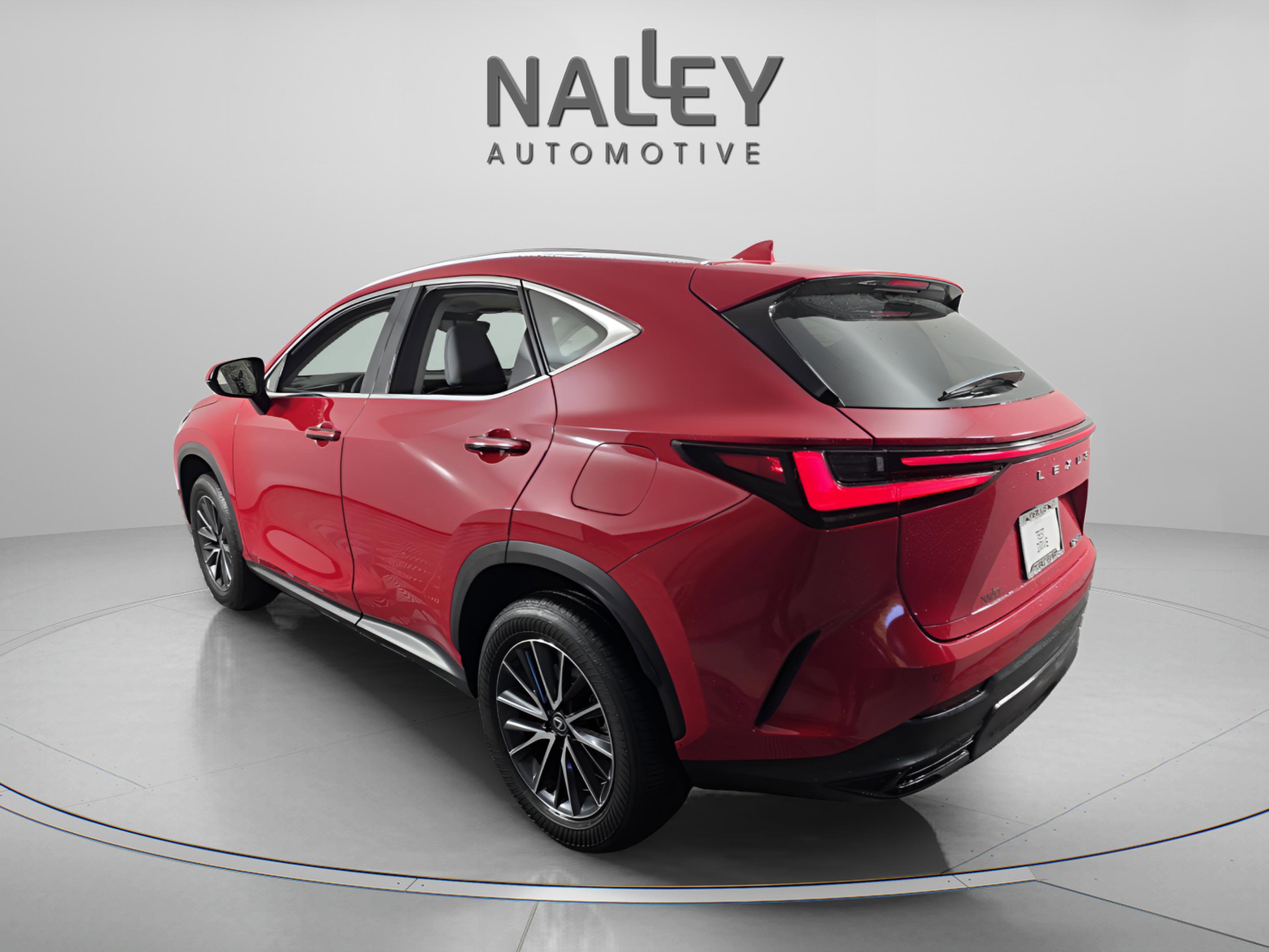 Certified 2025 Lexus NX 250 FWD image 3