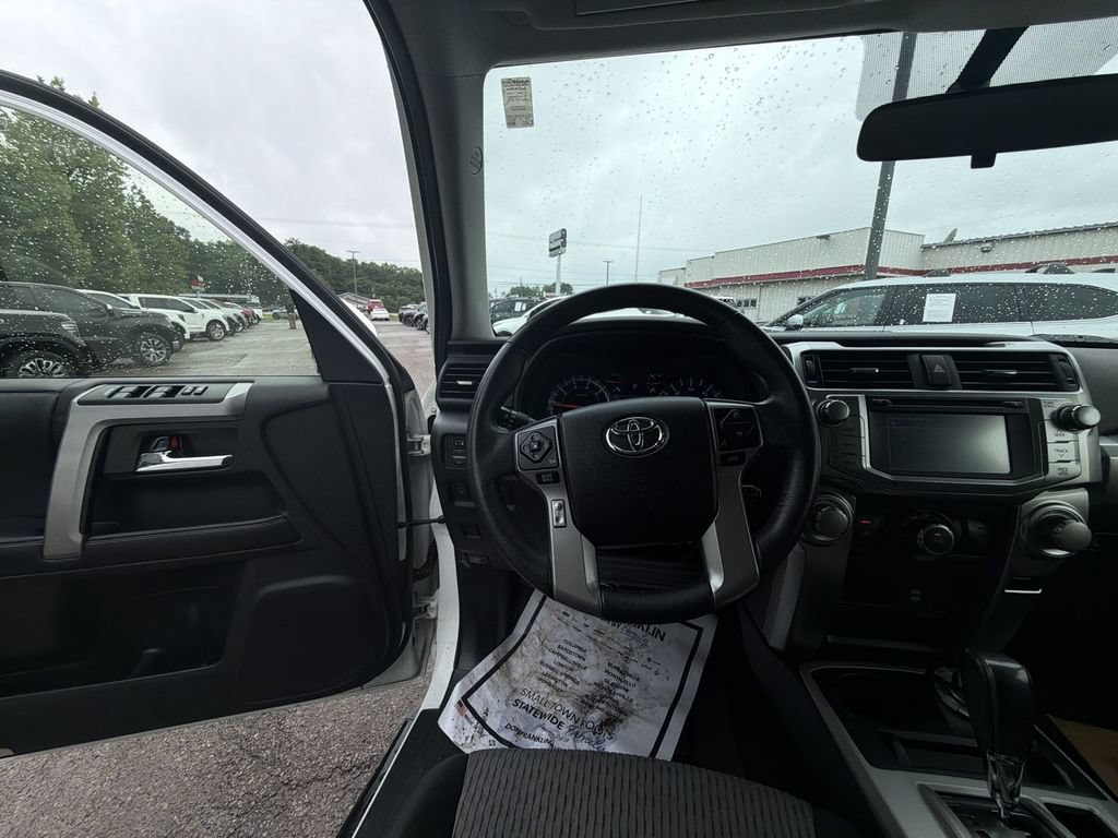Used 2019 Toyota 4Runner SR5 AWD/4WD image 14