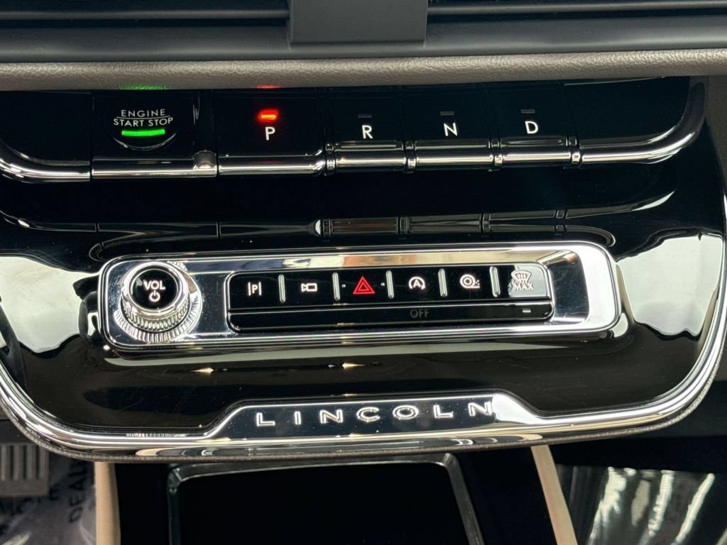 Certified 2024 Lincoln Corsair AWD w/ Equipment Group 101A image 23