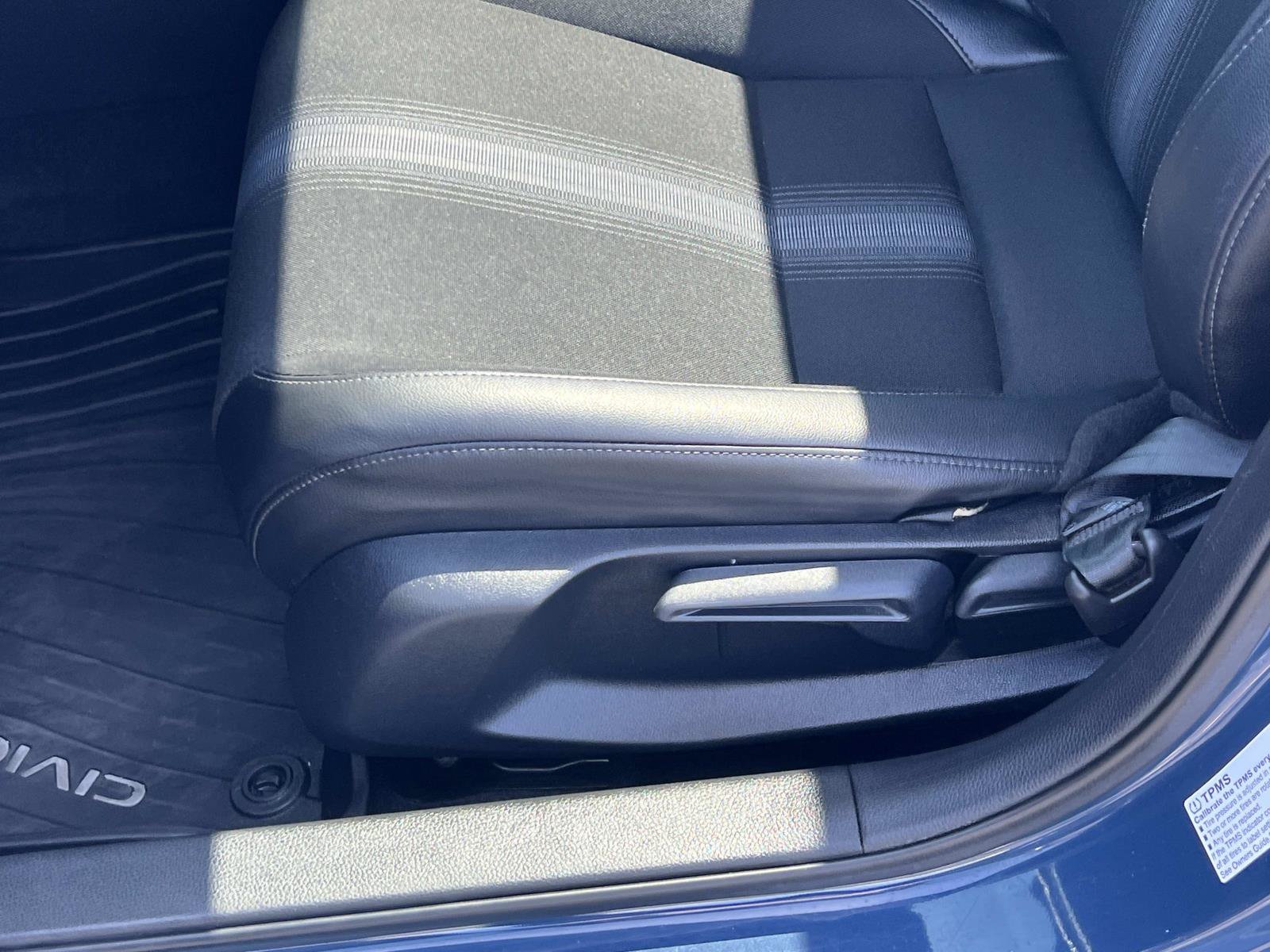 Certified 2025 Honda Civic Sport image 16