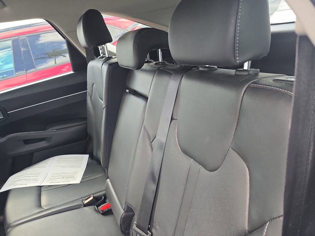 Used 2022 Kia Sorento S FWD image 24