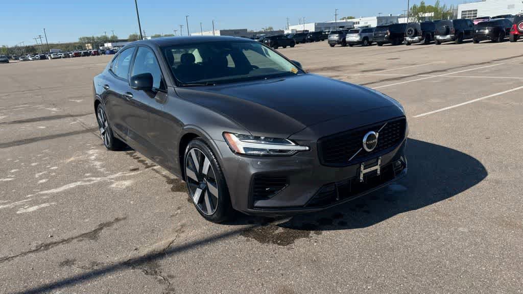 Used 2025 Volvo S60 T8 Plus AWD/4WD image 3