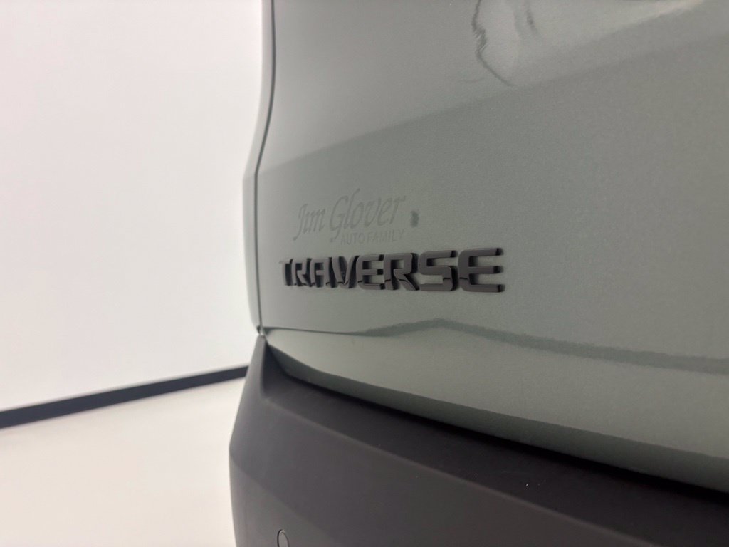 Used 2022 Chevrolet Traverse LT FWD image 23
