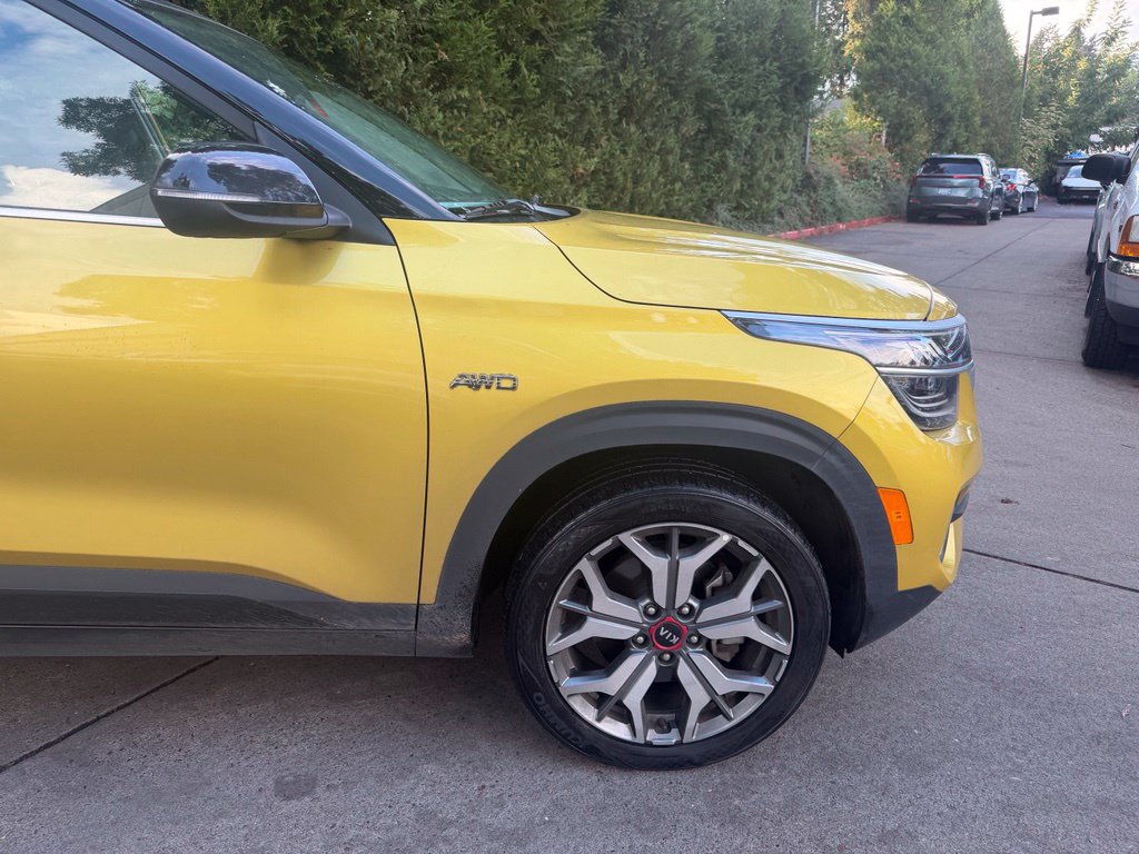 Used 2021 Kia Seltos SX AWD/4WD image 3
