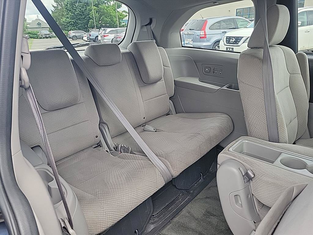 Used 2016 Honda Odyssey SE image 21