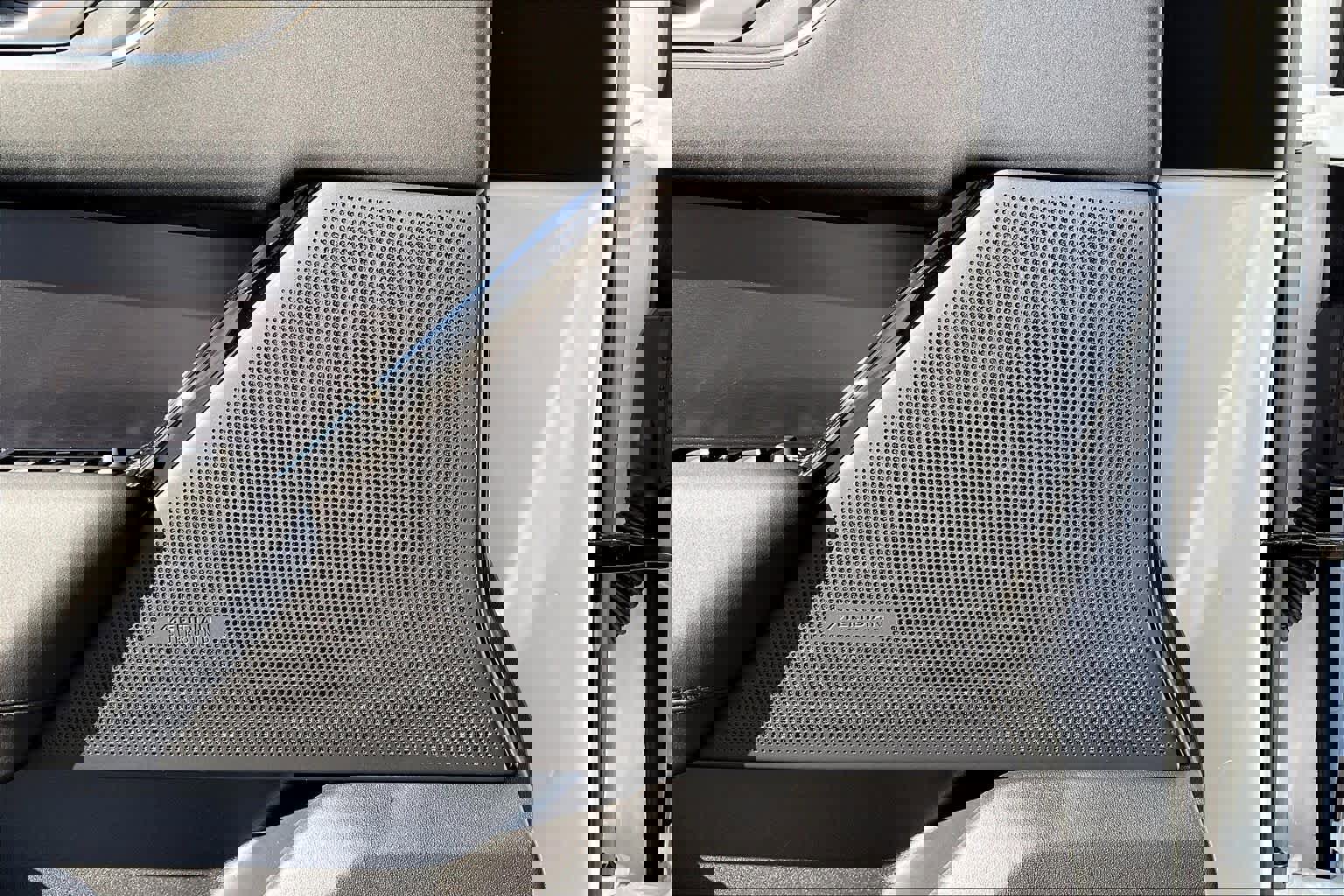 New 2026 Land Rover Range Rover Velar Dynamic SE image 21