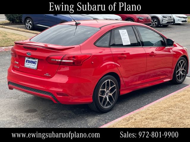 Used 2015 Ford Focus SE w/ SE Sport Package image 6