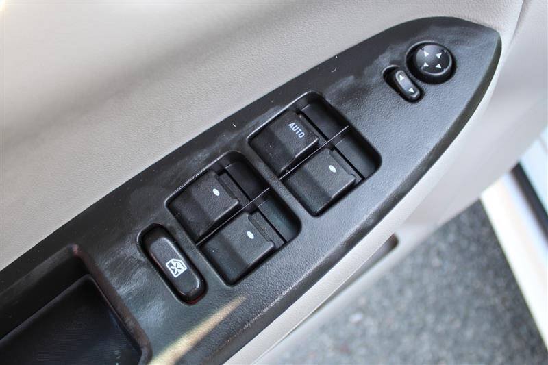 Used 2016 Chevrolet Impala Limited LS FWD image 12