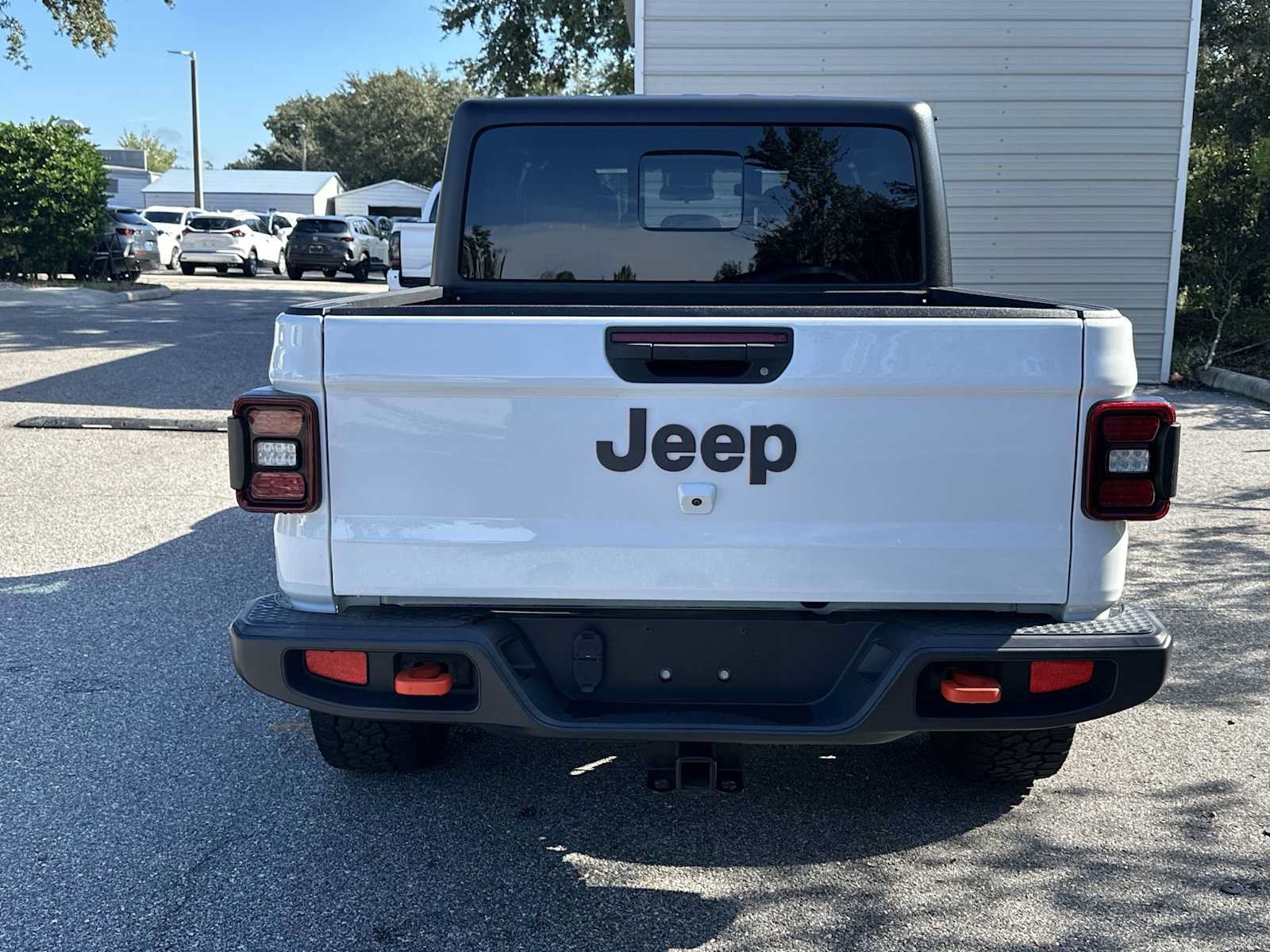 Used 2024 Jeep Gladiator Mojave AWD/4WD image 5