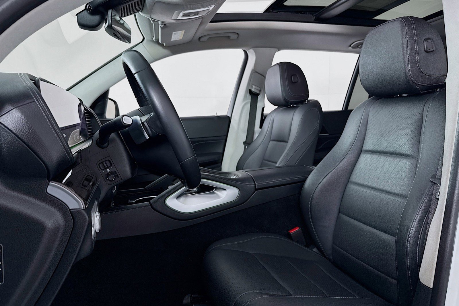 Used 2024 Mercedes-Benz GLS 450 4MATIC image 18