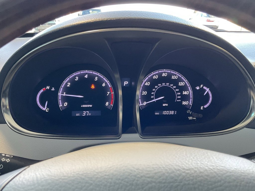 Used 2012 Toyota Avalon Limited image 14