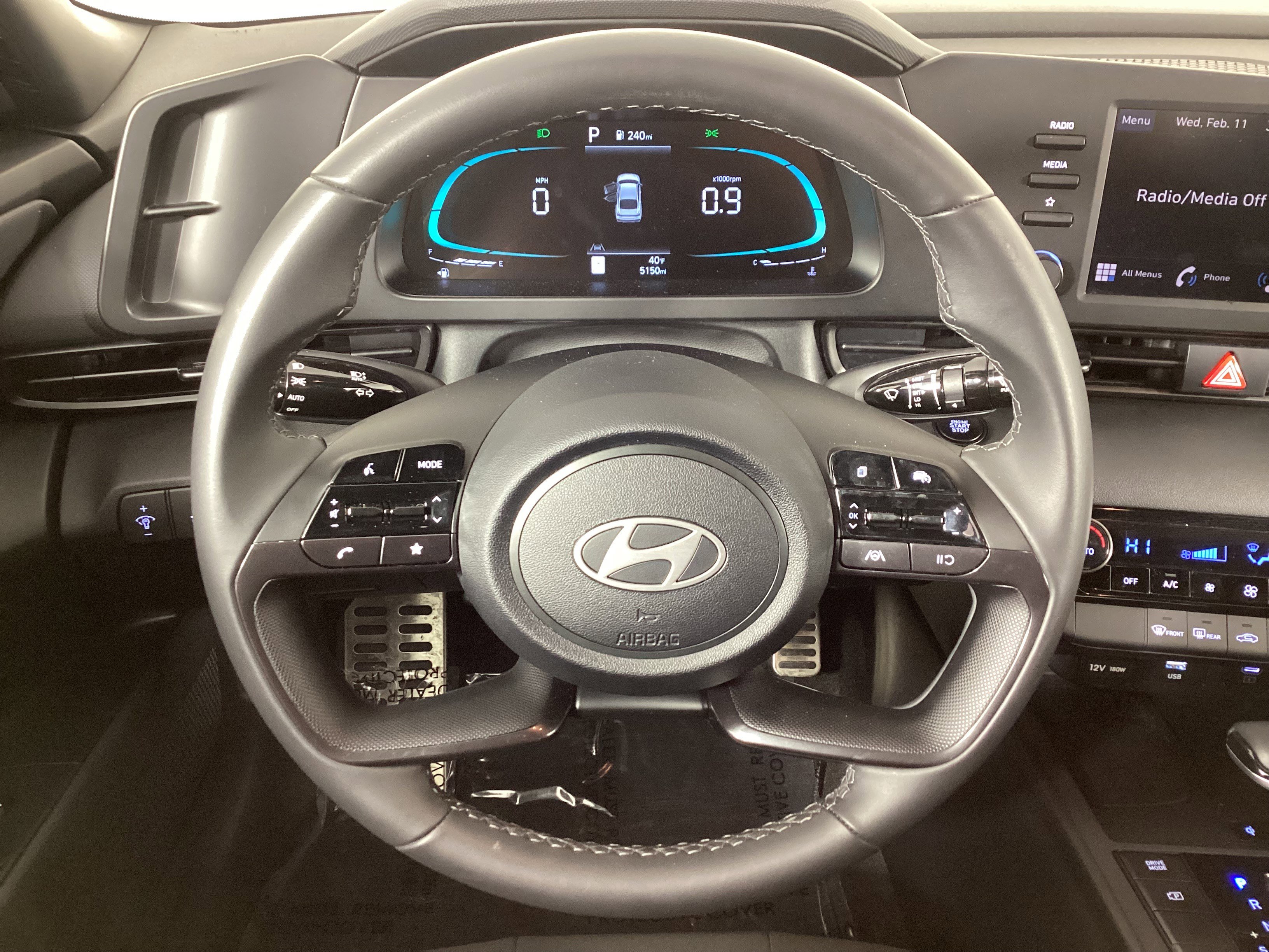 Certified 2025 Hyundai Elantra Sport image 16