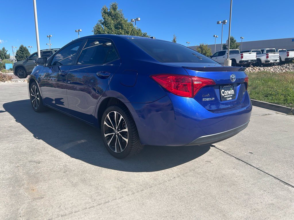 Used 2017 Toyota Corolla SE w/ SE Premium Package FWD image 5