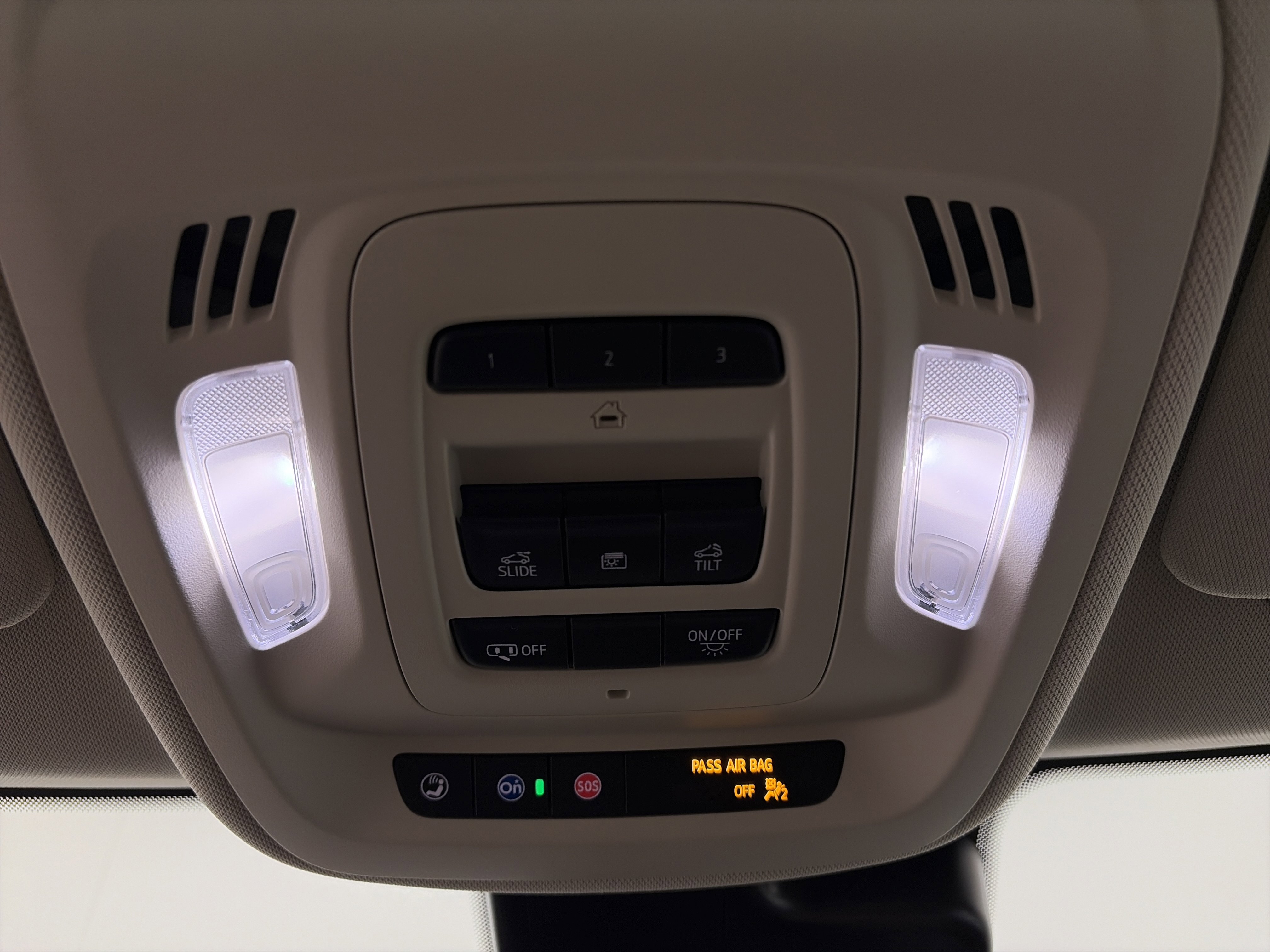 Certified 2023 Buick Envision Avenir image 32