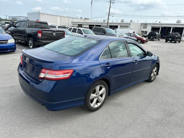 Used 2011 Toyota Camry SE w/ SE Extra-Value Pkg #1 FWD image 17