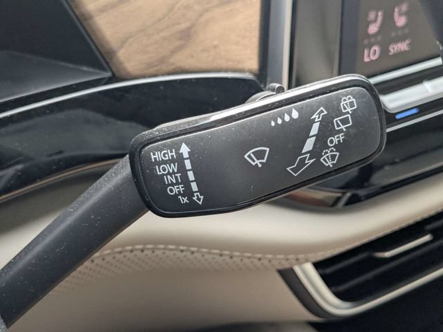 Used 2024 Volkswagen Atlas SE FWD image 29