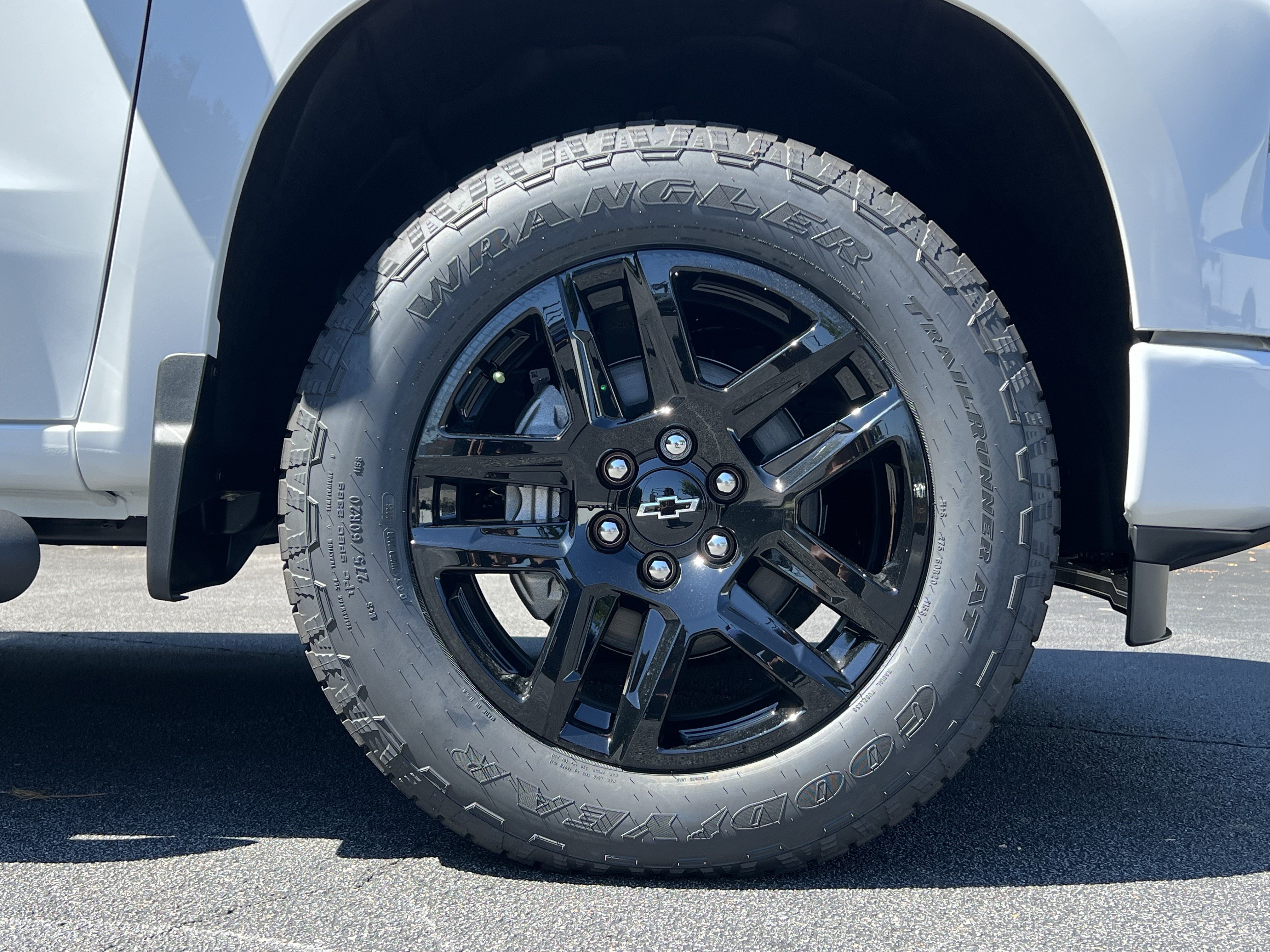 New 2026 Chevrolet Silverado 1500 Custom w/ Turbomax Blackout Package AWD/4WD image 13