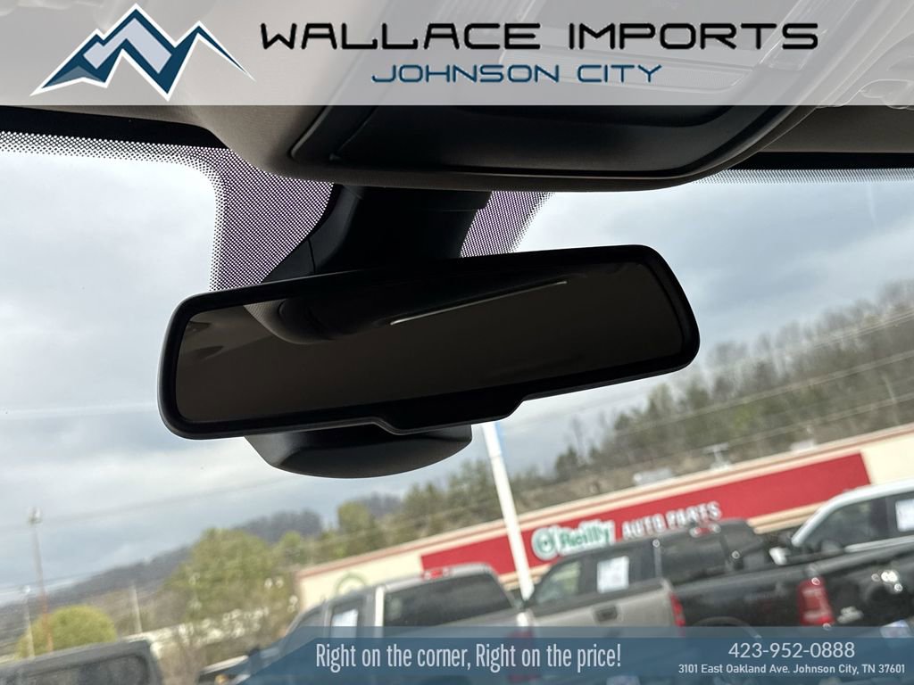 Used 2024 RAM 2500 Laramie w/ Chrome Bumper Package image 16