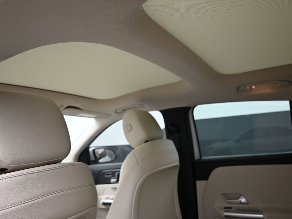 Used 2021 Mercedes-Benz GLA 250 image 25