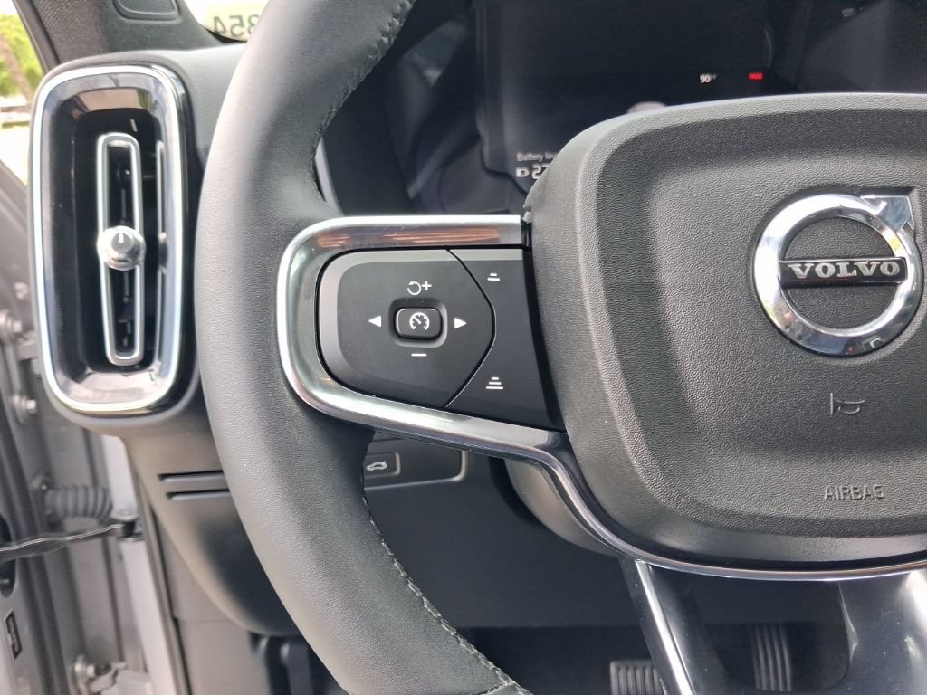 Used 2023 Volvo C40 P8 Recharge Plus AWD/4WD image 18