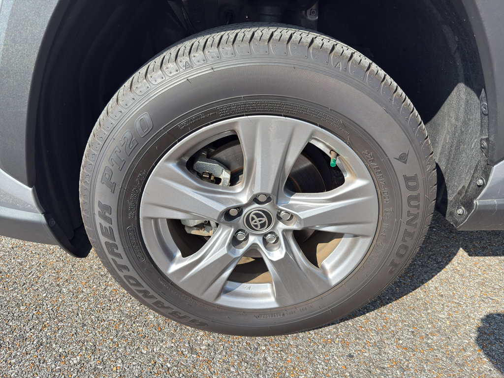 Used 2024 Toyota RAV4 LE image 9