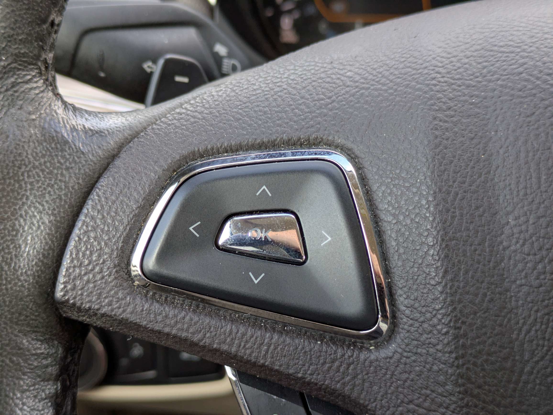 Used 2017 Lincoln MKC Premiere FWD image 23