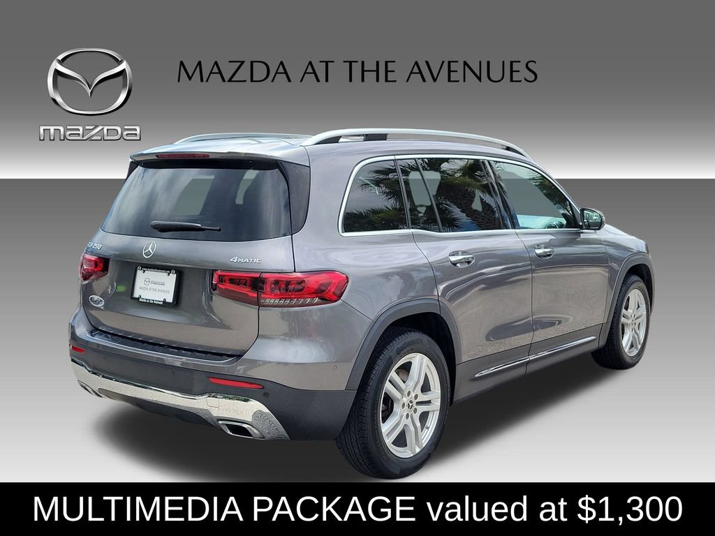 Used 2023 Mercedes-Benz GLB 250 4MATIC w/ Premium Package image 5