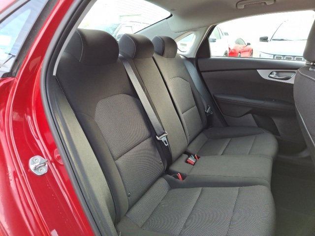 Used 2023 Kia Forte LXS image 33