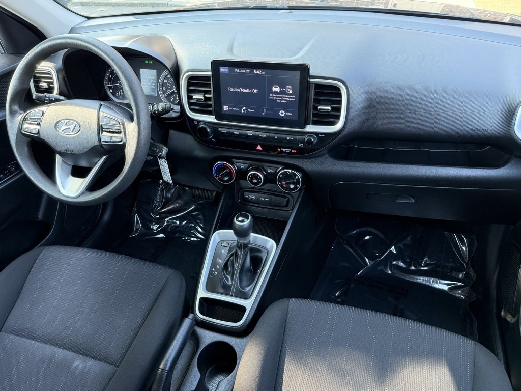 Used 2022 Hyundai Venue SE image 26