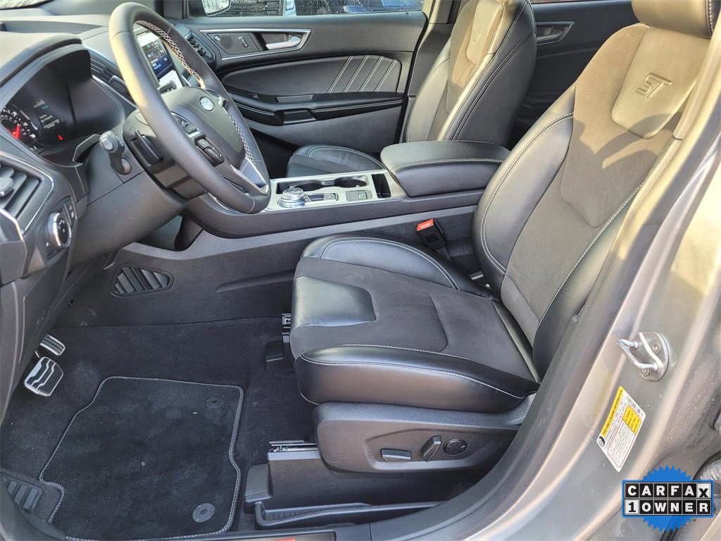 Used 2023 Ford Edge ST image 17