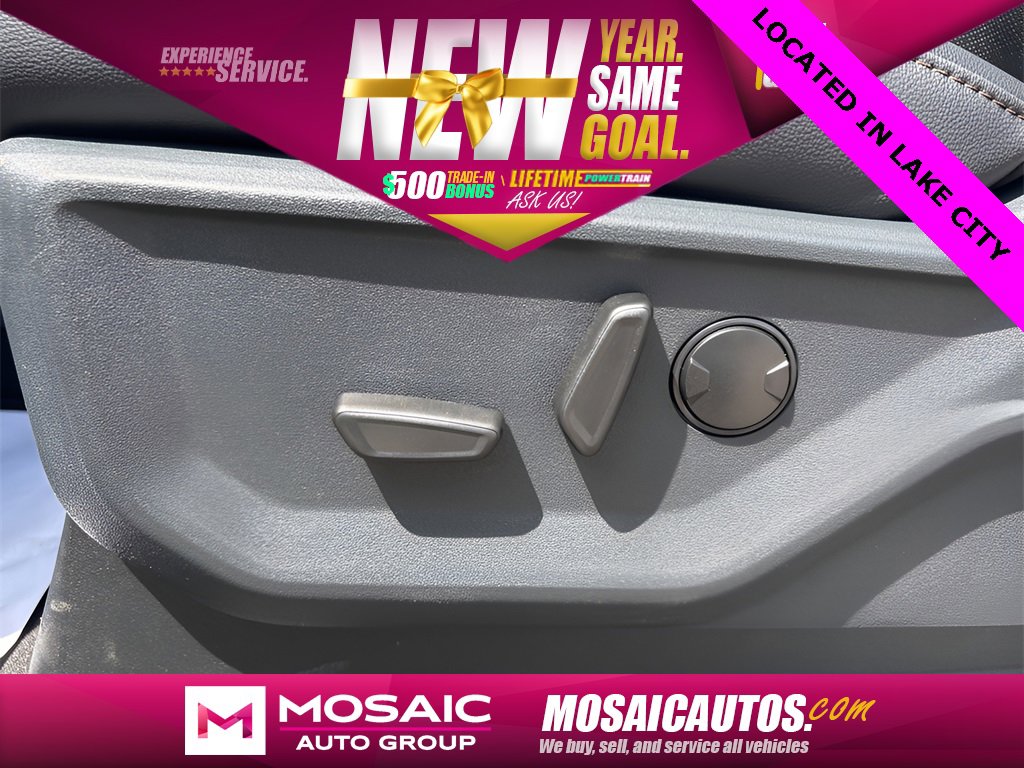 New 2025 Ford F350 Lariat w/ Lariat Ultimate Package image 25