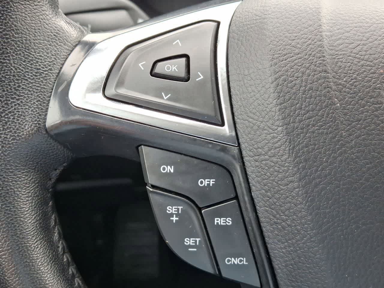 Certified 2024 Ford Edge SEL image 23