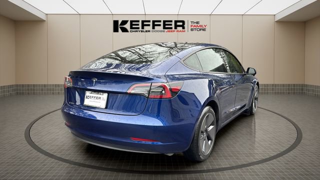 Used 2023 Tesla Model 3 Standard Range image 5
