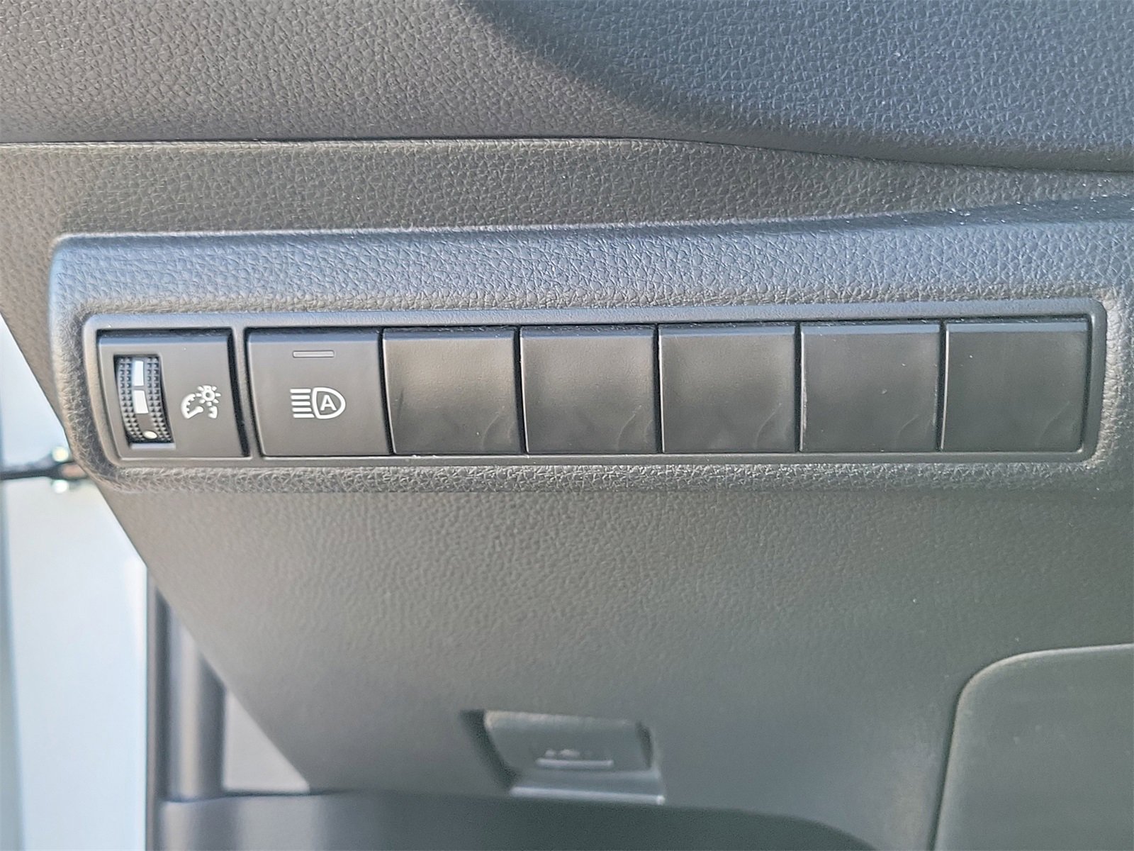 Certified 2024 Toyota Corolla LE image 20